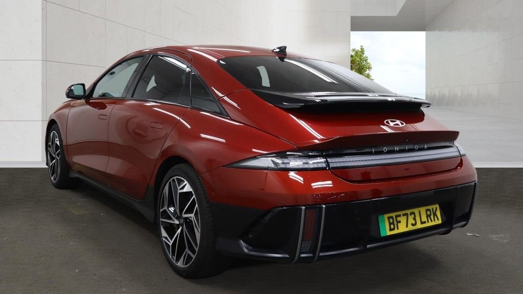 2023 Hyundai Ioniq 6 — image 4