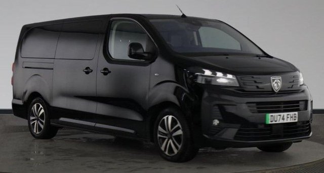 2025 Peugeot e-Traveller