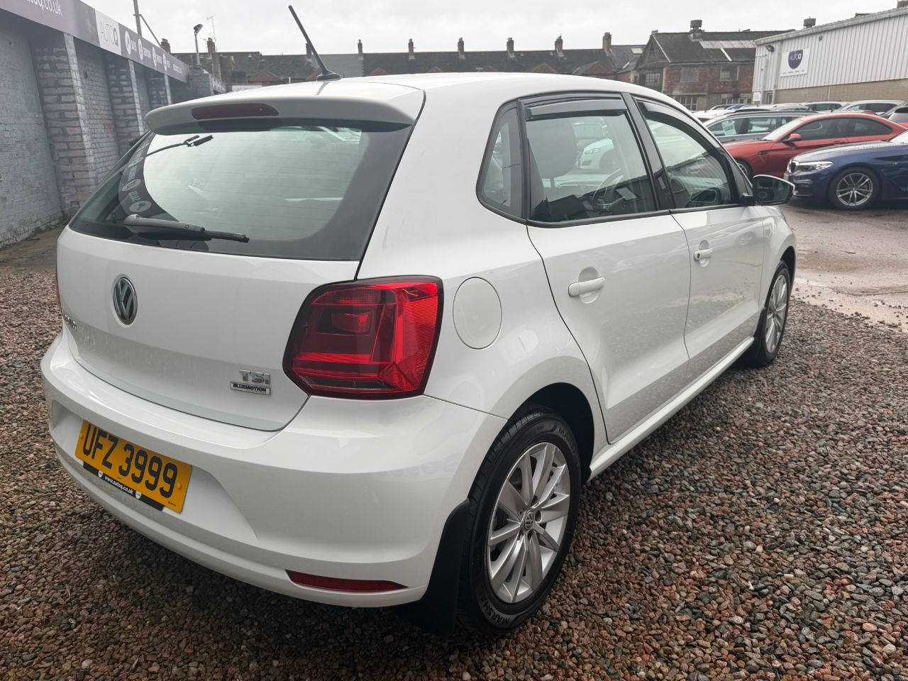 2014 VOLKSWAGEN POLO 1.2 TSI BlueMotion Tech SE Hatchback 5dr Petrol DSG Euro 6 (s/s) (90 ps) - vehicle photo 5 for sale on PureCar