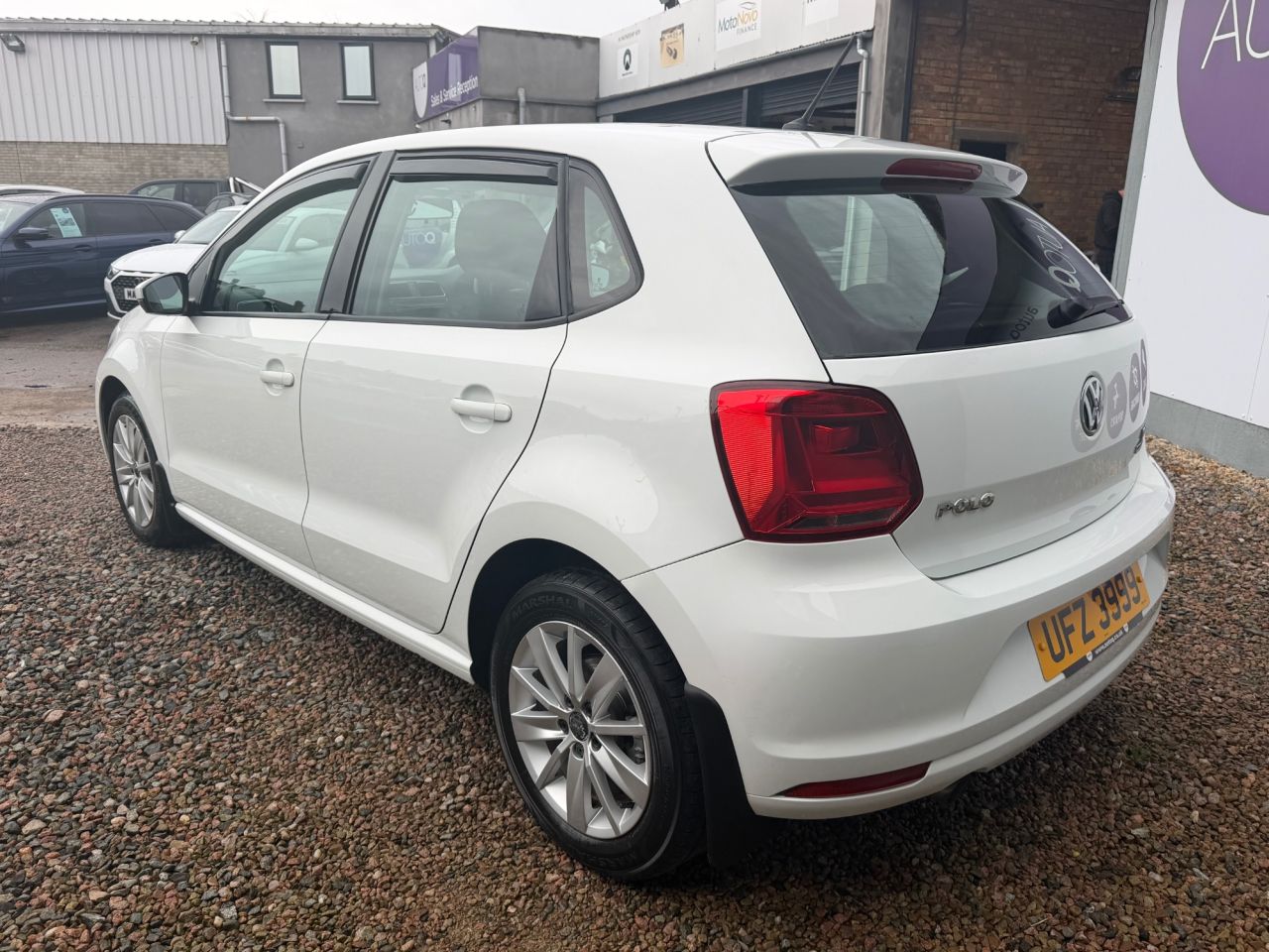2014 VOLKSWAGEN POLO 1.2 TSI BlueMotion Tech SE Hatchback 5dr Petrol DSG Euro 6 (s/s) (90 ps) - vehicle photo 8 for sale on PureCar