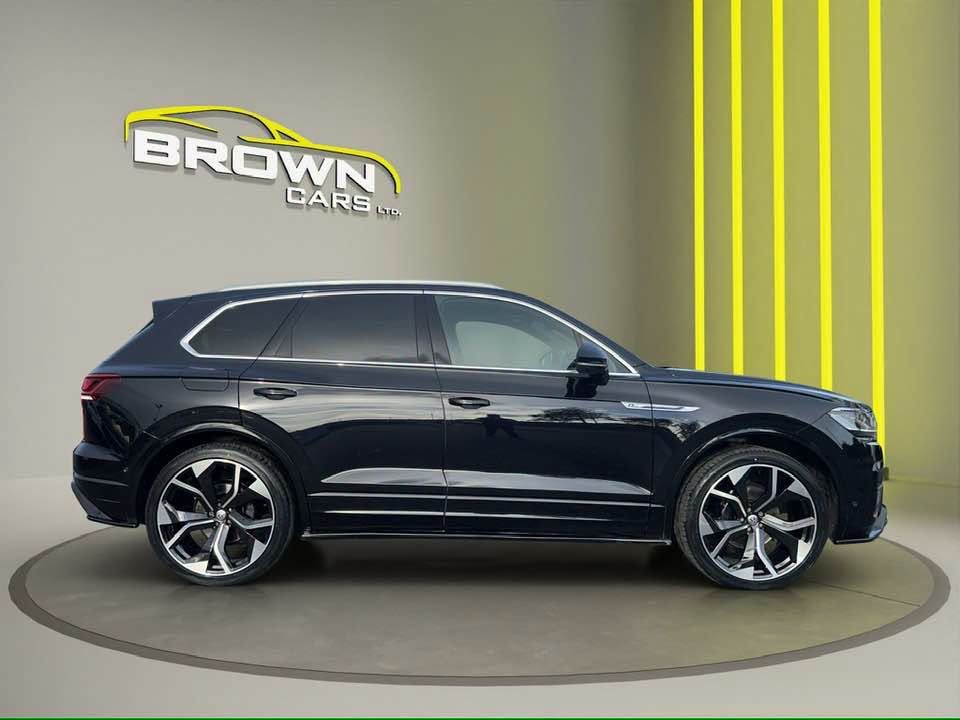 2019 VOLKSWAGEN TOUAREG 3.0 TDI V6 R-Line SUV 5dr Diesel Tiptronic 4Motion Euro 6 (s/s) (286 ps) - vehicle photo 3 for sale on PureCar