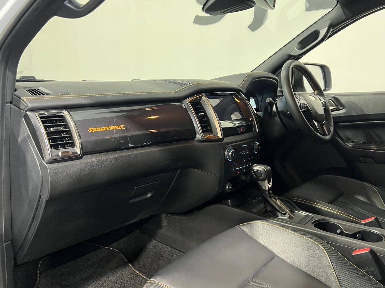 2023 FORD RANGER 2.0 EcoBlue Wildtrak Pickup Double Cab 4dr Diesel Auto 4WD Euro 6 (s/s) (21 - vehicle photo 3 for sale on PureCar