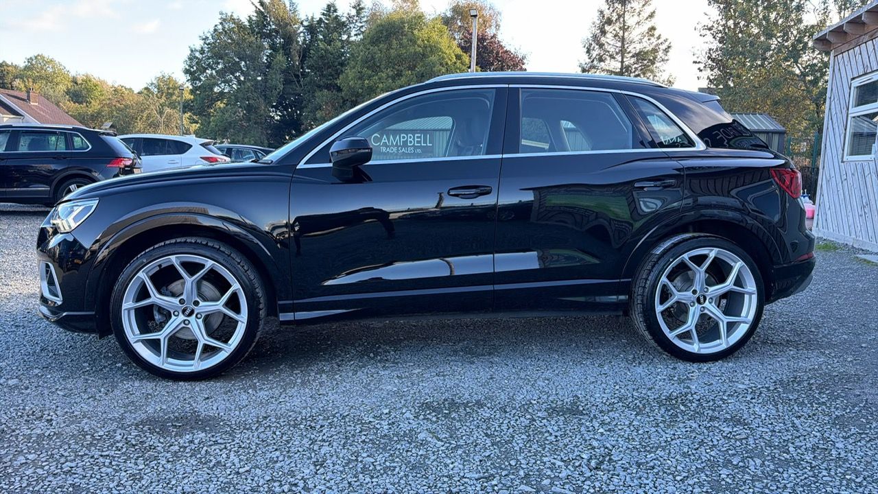 2019 AUDI Q3 Sport - vehicle photo 7 for sale on PureCar