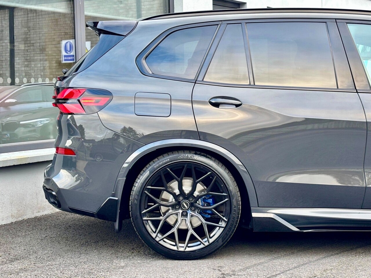 2023 BMW X5 M Sport - vehicle photo 13 for sale on PureCar