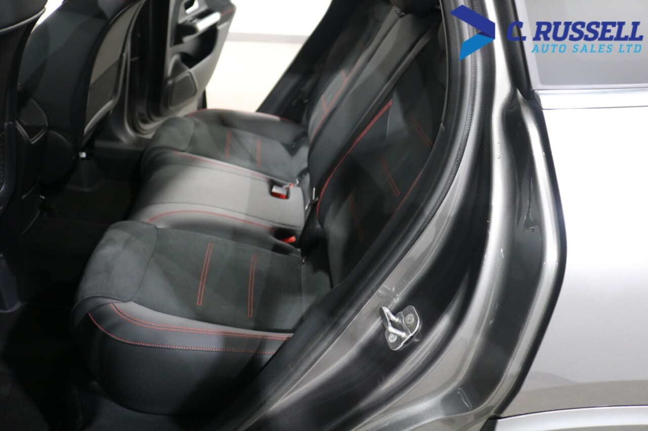 2026 MERCEDES GLA 1.3 GLA200h MHEV AMG Line (Executive) SUV 5dr Petrol Hybrid 7G-DCT Euro 6 ( - vehicle photo 28 for sale on PureCar