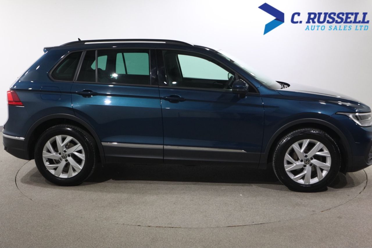 2023 VOLKSWAGEN TIGUAN 1.5 TSI Life SUV 5dr Petrol Manual Euro 6 (s/s) (150 ps) - vehicle photo 7 for sale on PureCar