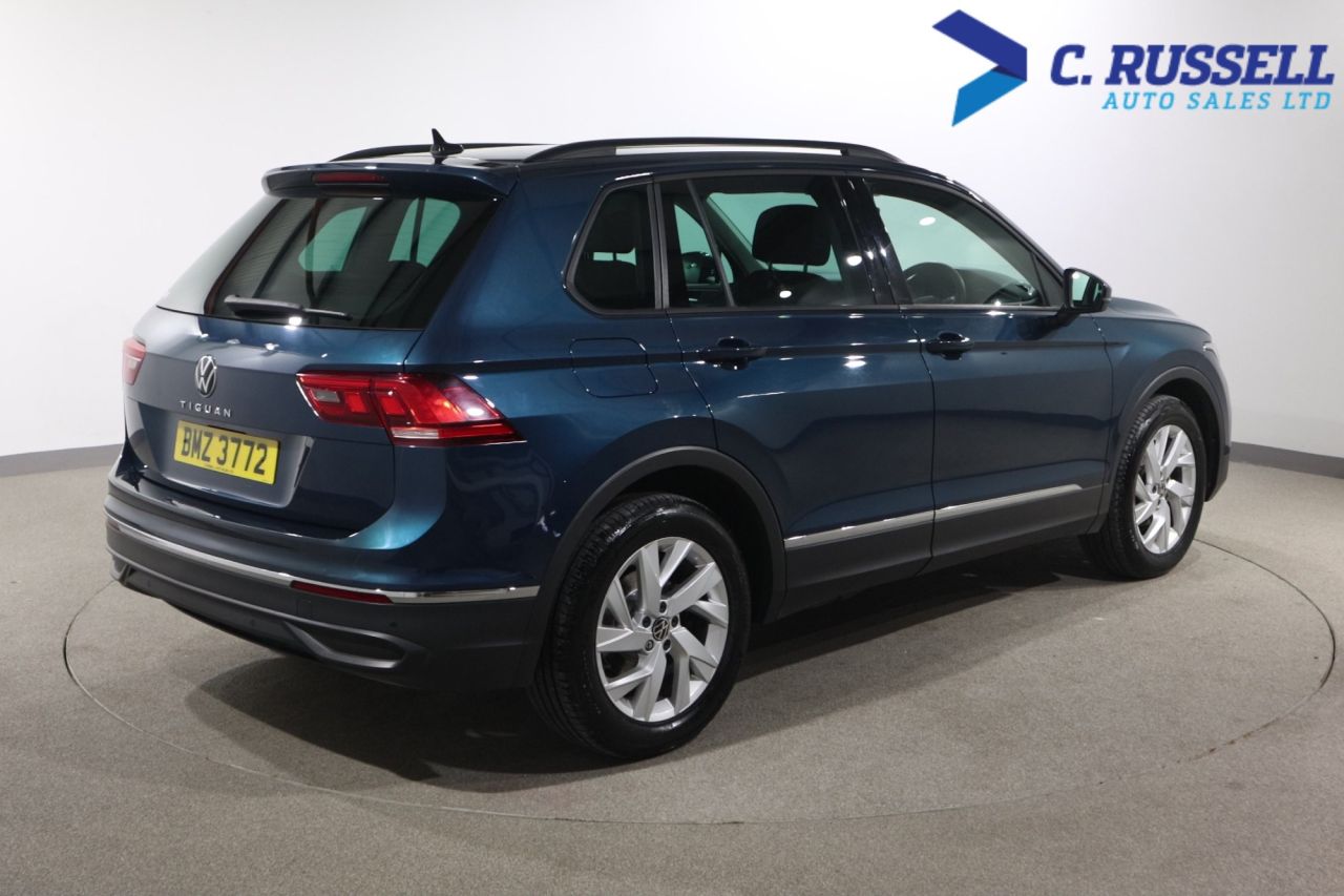 2023 VOLKSWAGEN TIGUAN 1.5 TSI Life SUV 5dr Petrol Manual Euro 6 (s/s) (150 ps) - vehicle photo 9 for sale on PureCar