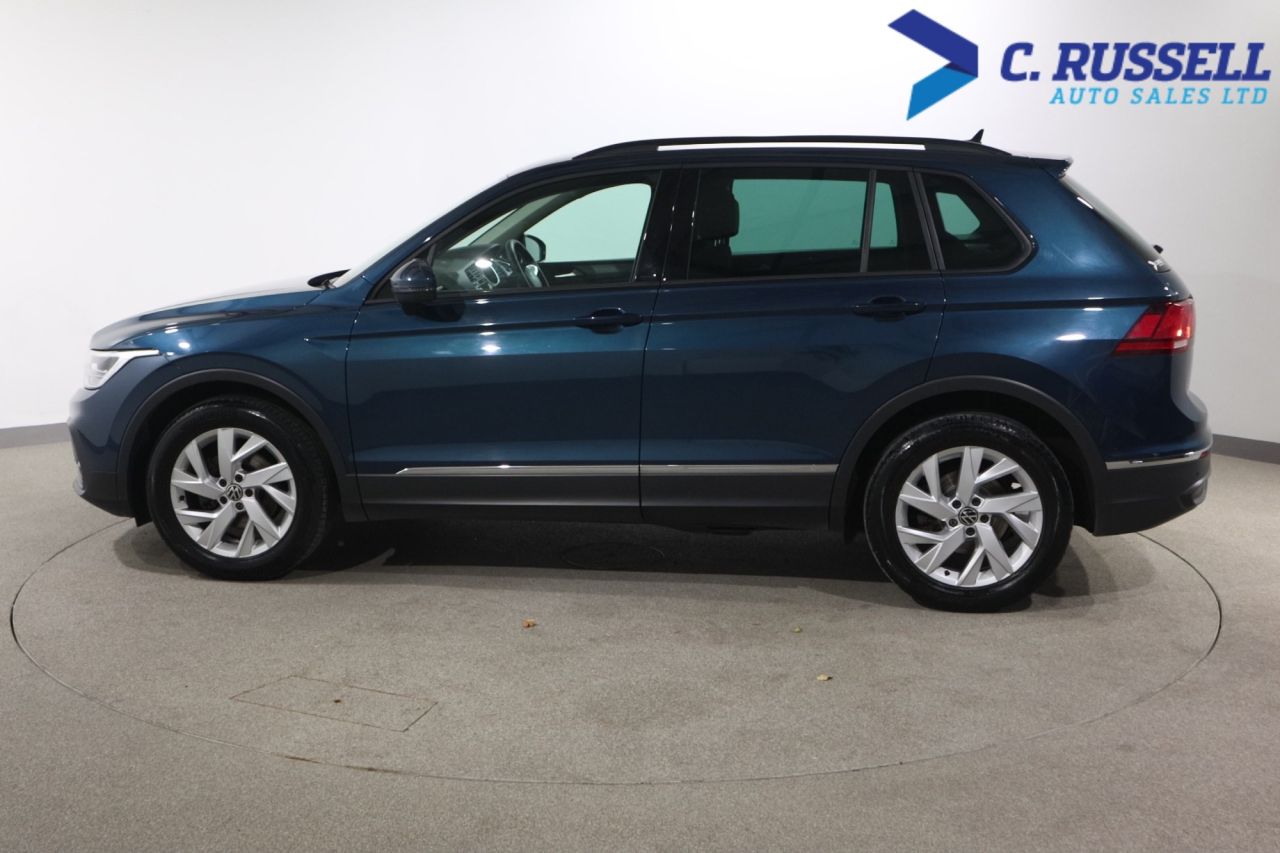 2023 VOLKSWAGEN TIGUAN 1.5 TSI Life SUV 5dr Petrol Manual Euro 6 (s/s) (150 ps) - vehicle photo 15 for sale on PureCar