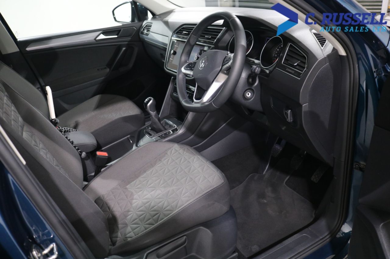 2023 VOLKSWAGEN TIGUAN 1.5 TSI Life SUV 5dr Petrol Manual Euro 6 (s/s) (150 ps) - vehicle photo 19 for sale on PureCar