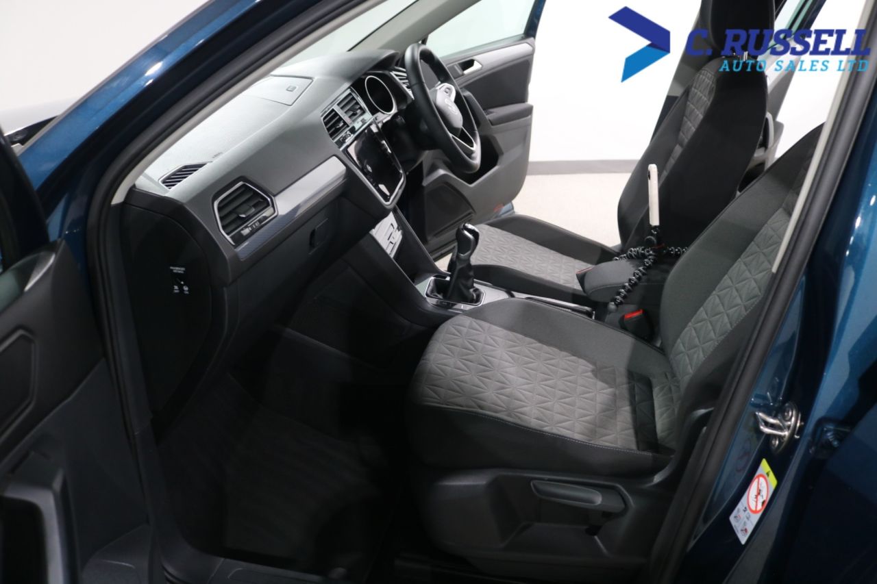 2023 VOLKSWAGEN TIGUAN 1.5 TSI Life SUV 5dr Petrol Manual Euro 6 (s/s) (150 ps) - vehicle photo 29 for sale on PureCar