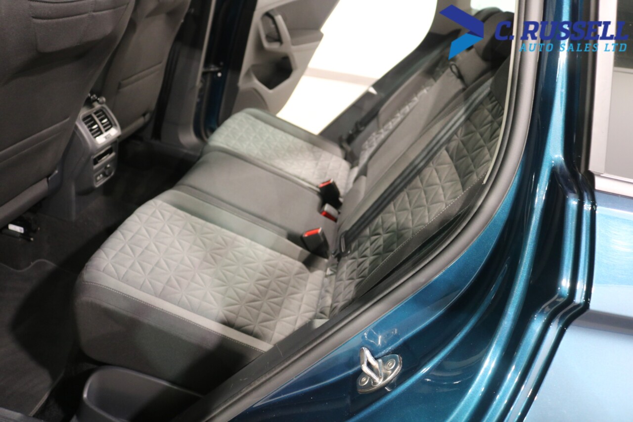 2023 VOLKSWAGEN TIGUAN 1.5 TSI Life SUV 5dr Petrol Manual Euro 6 (s/s) (150 ps) - vehicle photo 28 for sale on PureCar