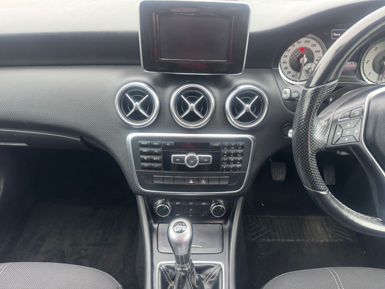 2015 MERCEDES A CLASS 1.5 A180 CDI Sport Hatchback 5dr Diesel Manual Euro 5 (s/s) (109 ps) - vehicle photo 11 for sale on PureCar