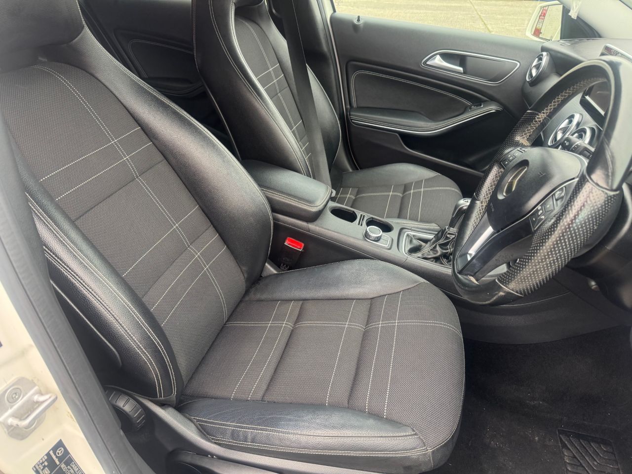 2015 MERCEDES A CLASS 1.5 A180 CDI Sport Hatchback 5dr Diesel Manual Euro 5 (s/s) (109 ps) - vehicle photo 8 for sale on PureCar