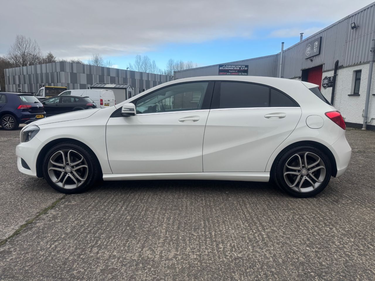 2015 MERCEDES A CLASS 1.5 A180 CDI Sport Hatchback 5dr Diesel Manual Euro 5 (s/s) (109 ps) - vehicle photo 7 for sale on PureCar