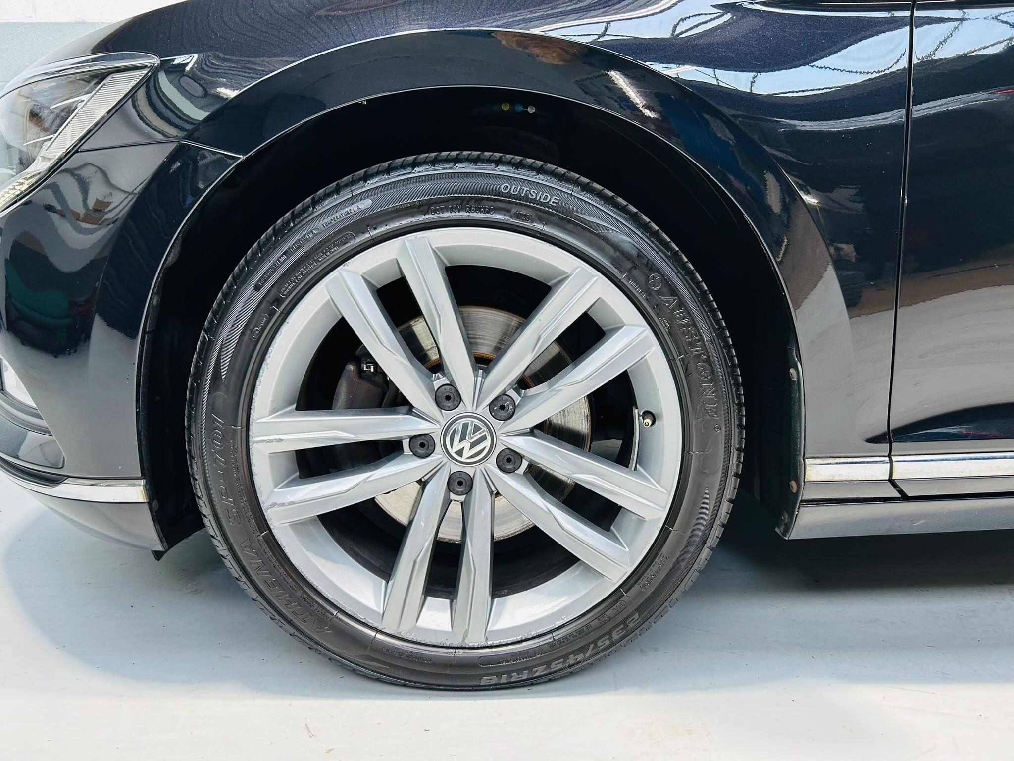 2019 VOLKSWAGEN PASSAT 2.0 TDI GT DSG Euro 6 (s/s) 4dr - vehicle photo 14 for sale on PureCar