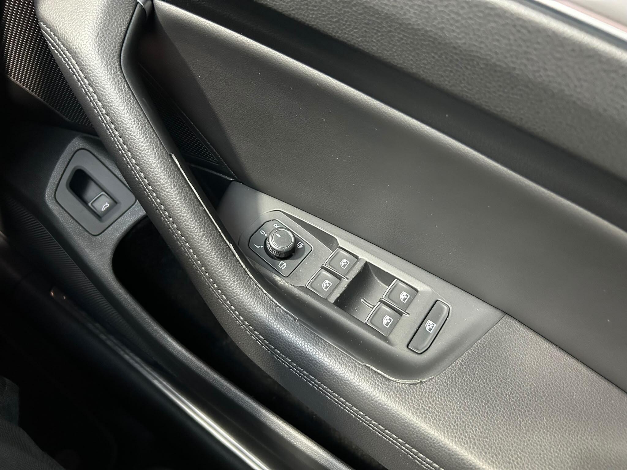 2019 VOLKSWAGEN PASSAT 2.0 TDI GT DSG Euro 6 (s/s) 4dr - vehicle photo 36 for sale on PureCar