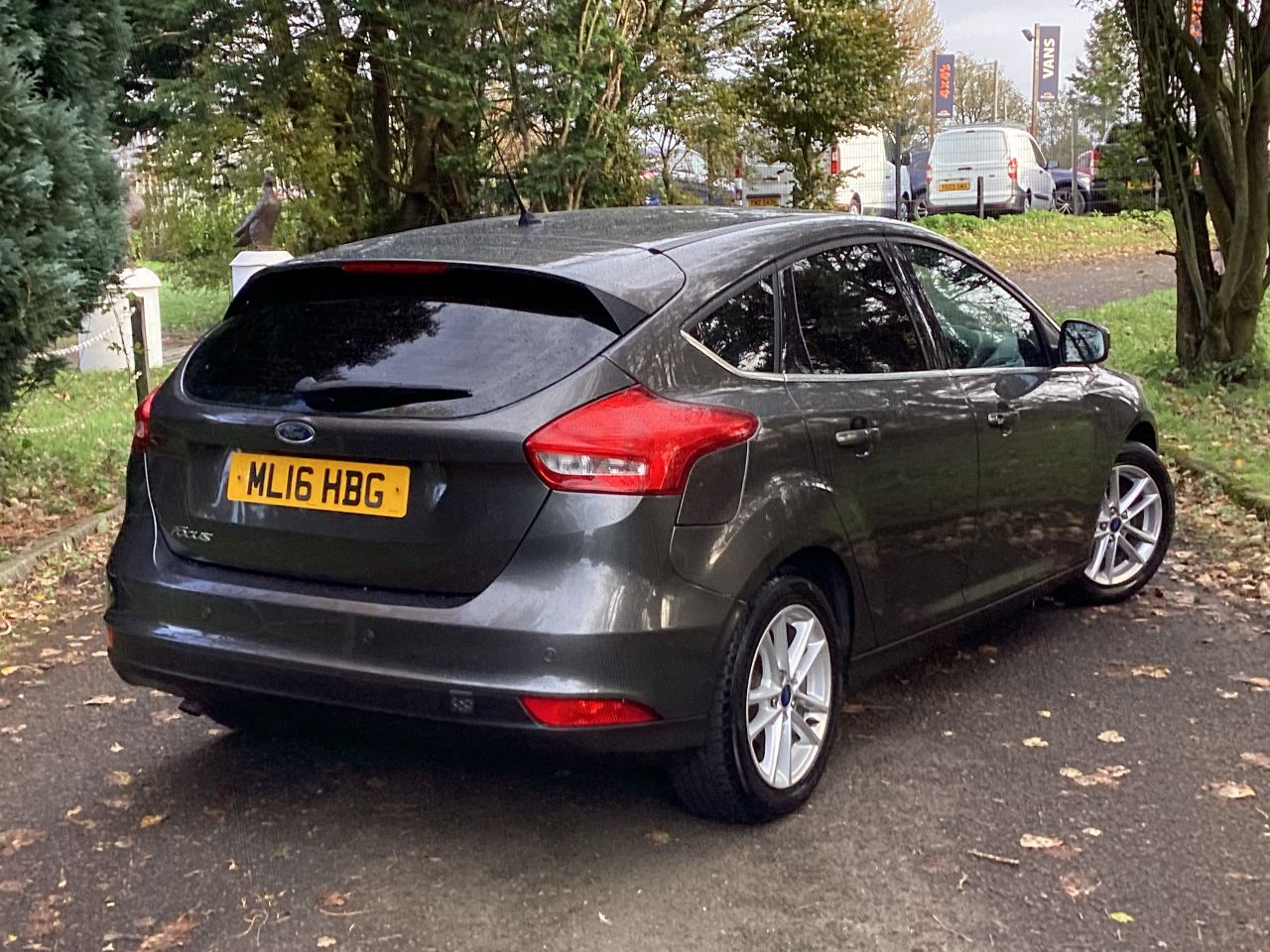 2016 FORD FOCUS 1.5 TDCi Zetec Hatchback 5dr Diesel Manual Euro 6 (s/s) (120 ps) - vehicle photo 6 for sale on PureCar