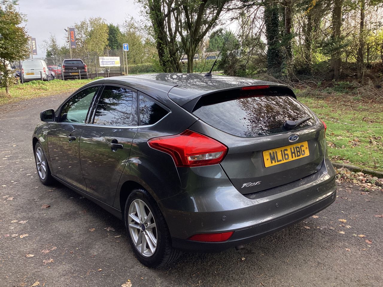2016 FORD FOCUS 1.5 TDCi Zetec Hatchback 5dr Diesel Manual Euro 6 (s/s) (120 ps) - vehicle photo 10 for sale on PureCar