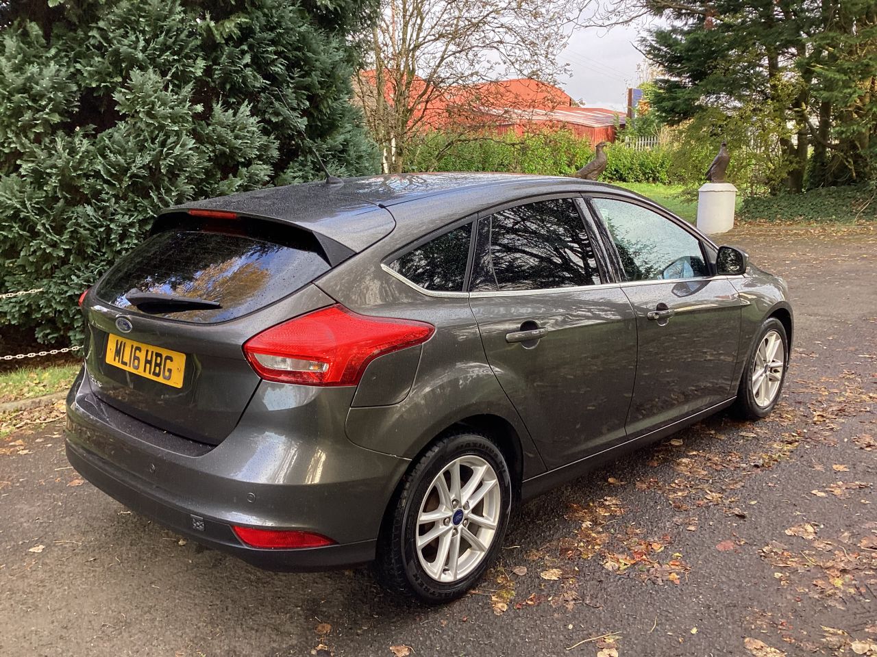 2016 FORD FOCUS 1.5 TDCi Zetec Hatchback 5dr Diesel Manual Euro 6 (s/s) (120 ps) - vehicle photo 12 for sale on PureCar