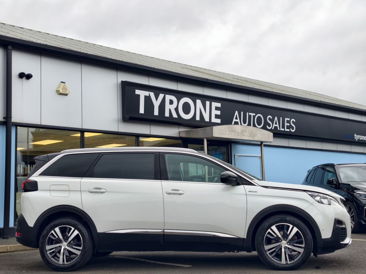 2020 PEUGEOT 1.5 BlueHDi GT Line SUV 5dr Diesel EAT Euro 6 (s/s) (130 ps) - vehicle photo 5 for sale on PureCar