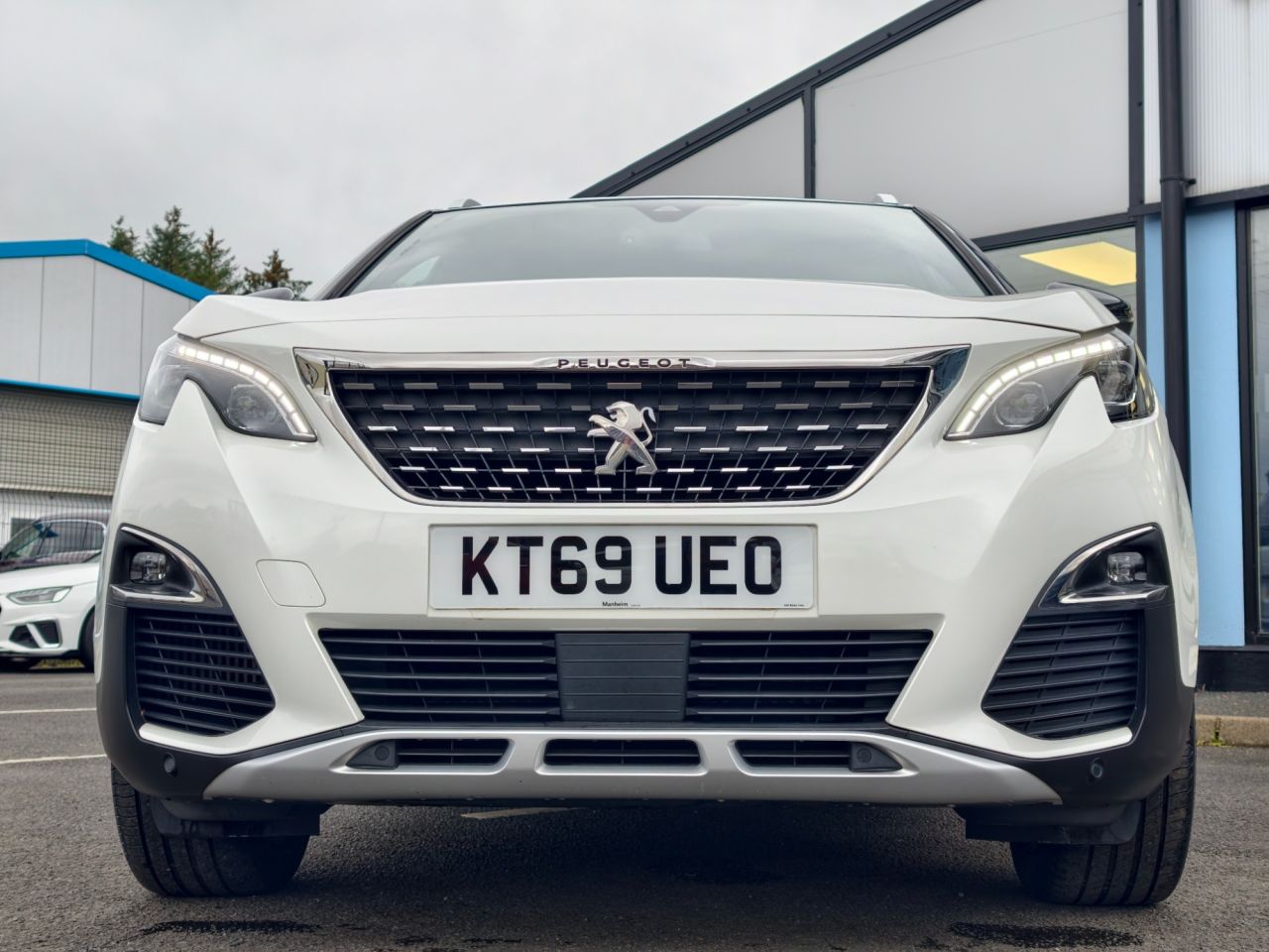 2020 PEUGEOT 1.5 BlueHDi GT Line SUV 5dr Diesel EAT Euro 6 (s/s) (130 ps) - vehicle photo 16 for sale on PureCar