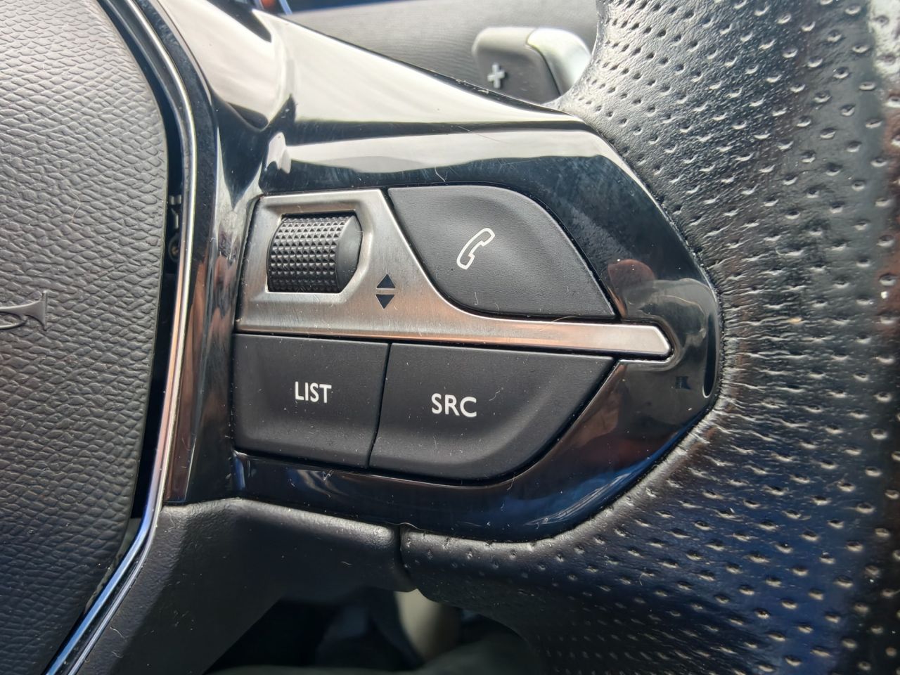 2020 PEUGEOT 1.5 BlueHDi GT Line SUV 5dr Diesel EAT Euro 6 (s/s) (130 ps) - vehicle photo 42 for sale on PureCar