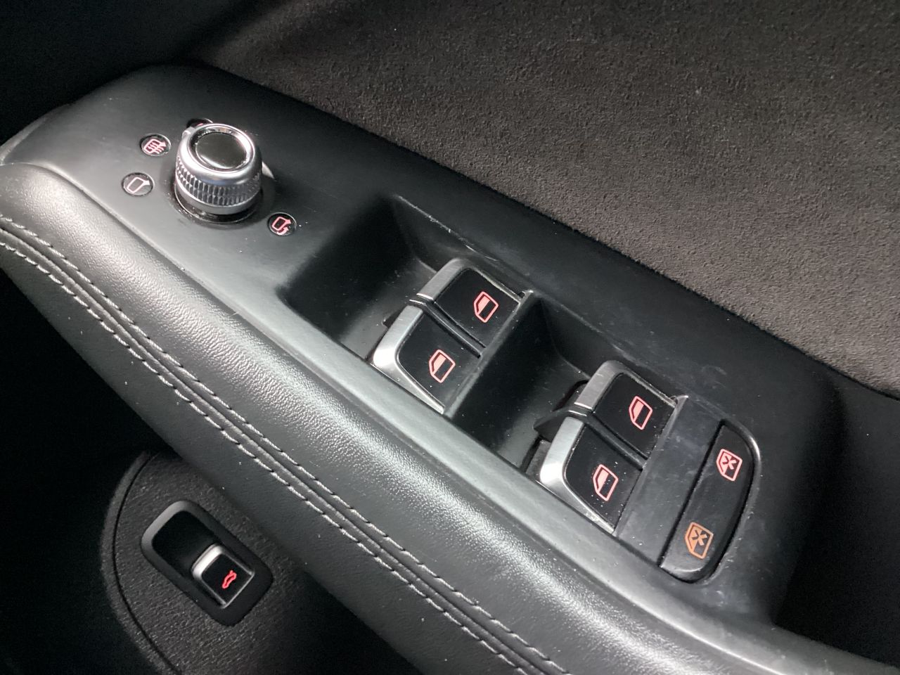 2016 AUDI Q5 S Line - vehicle photo 17 for sale on PureCar
