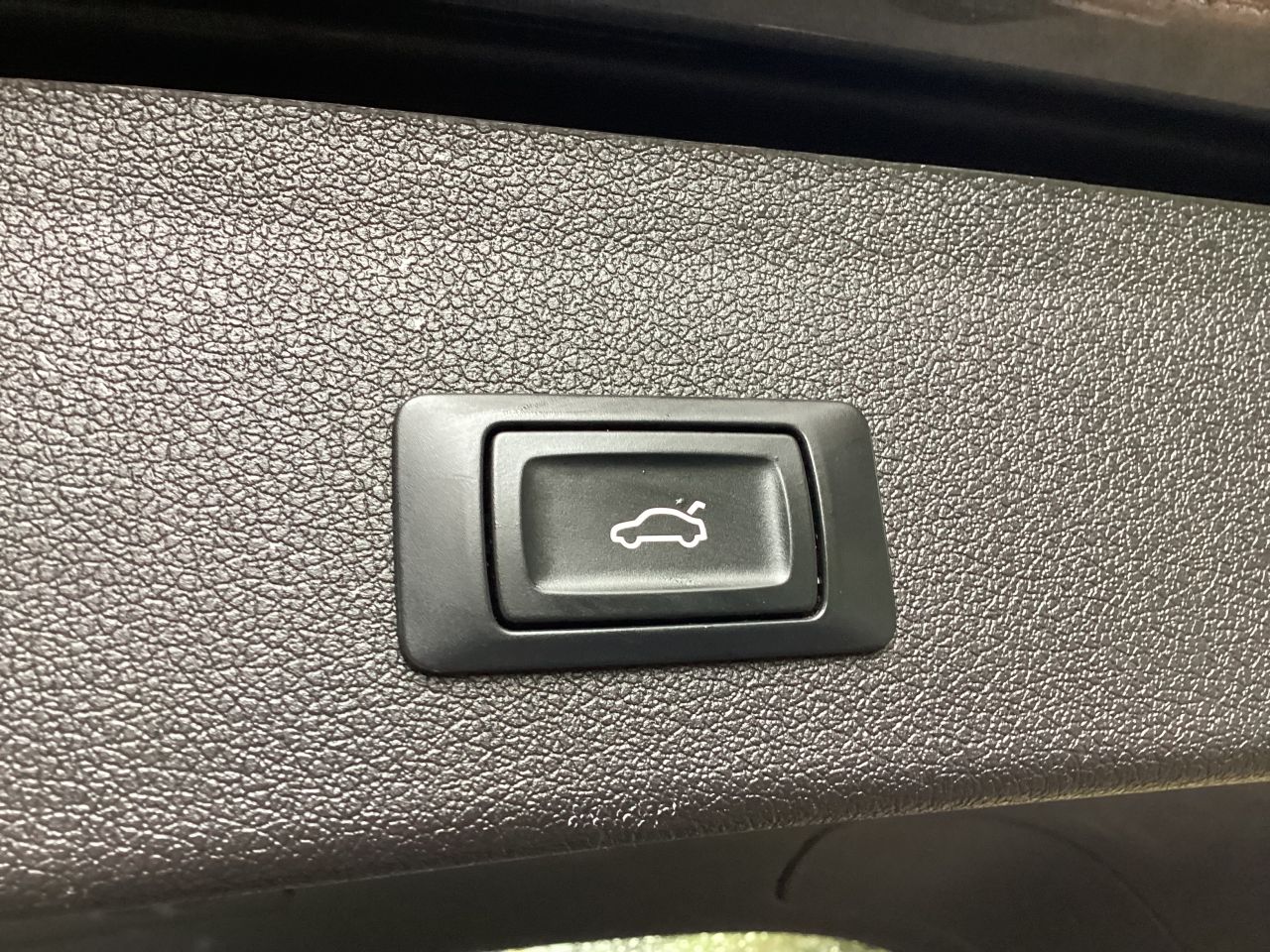 2016 AUDI Q5 S Line - vehicle photo 18 for sale on PureCar