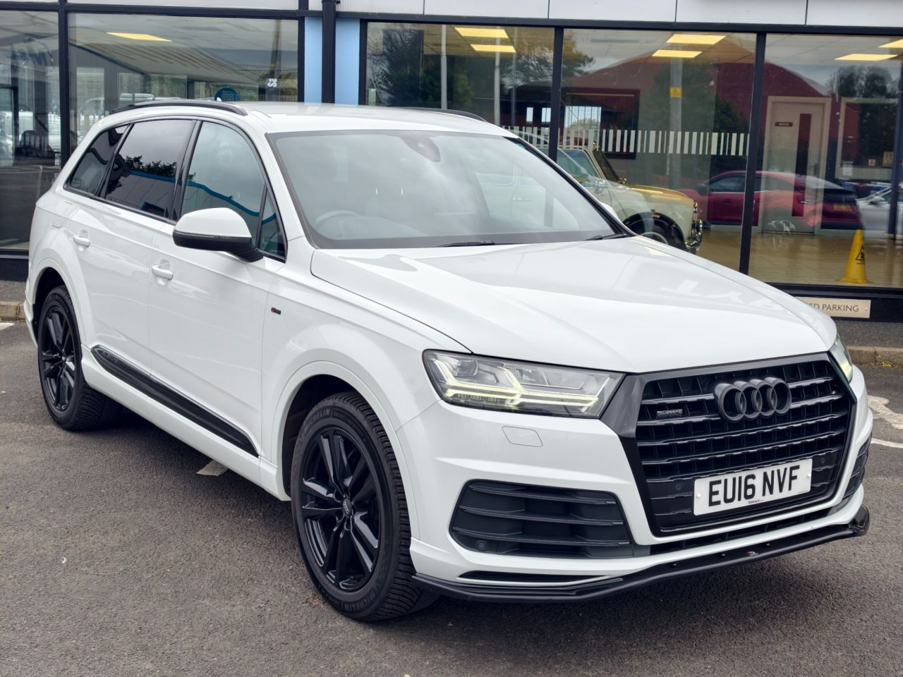 2016 AUDI Q7 S Line - vehicle photo 9 for sale on PureCar