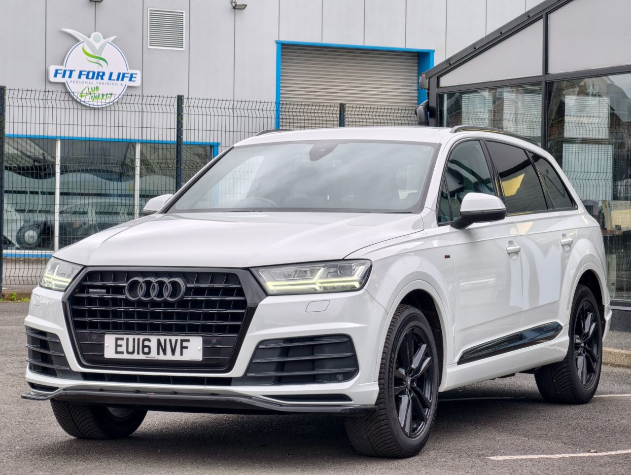 2016 AUDI Q7 S Line - vehicle photo 13 for sale on PureCar