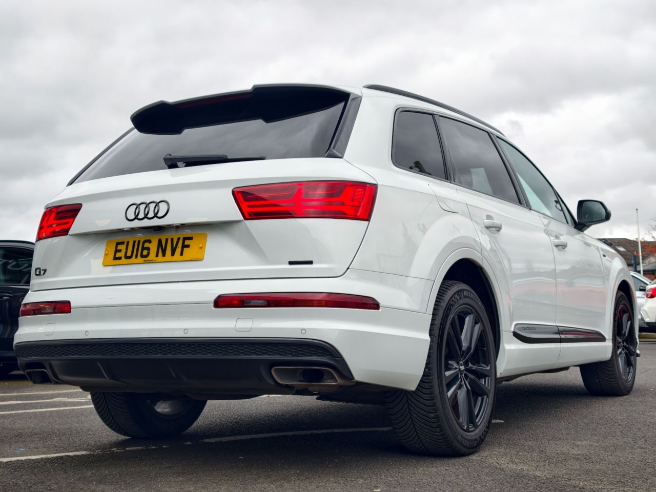 2016 AUDI Q7 S Line - vehicle photo 20 for sale on PureCar