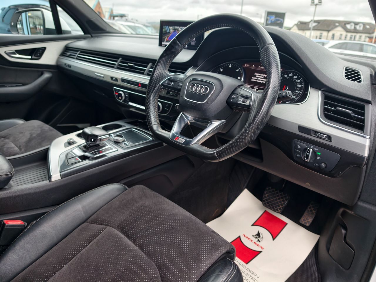 2016 AUDI Q7 S Line - vehicle photo 21 for sale on PureCar