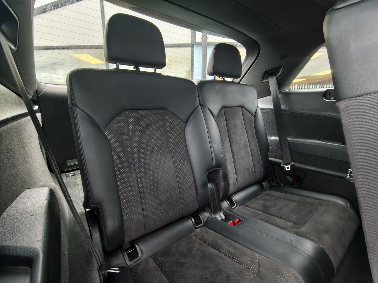 2016 AUDI Q7 S Line - vehicle photo 26 for sale on PureCar