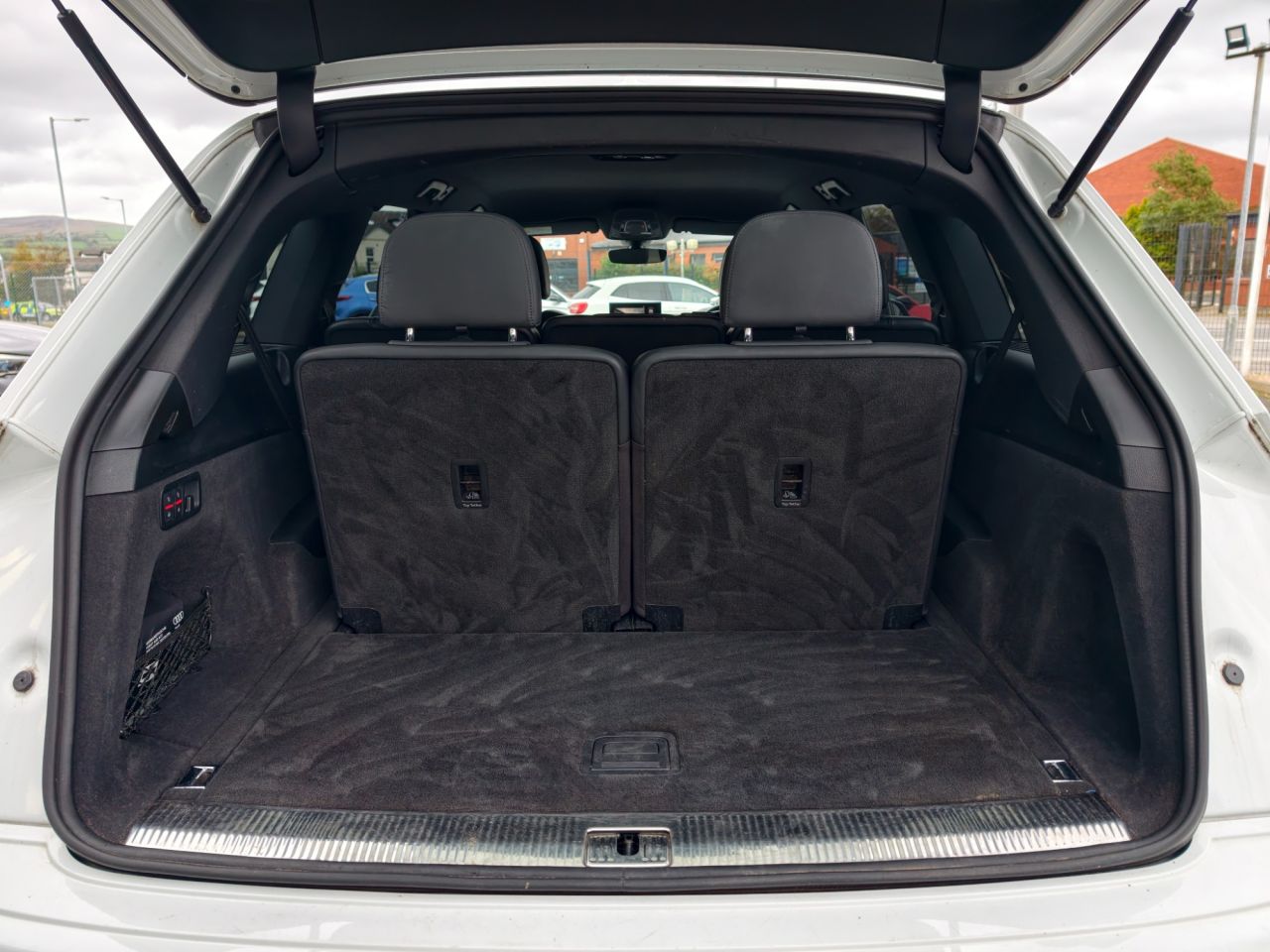 2016 AUDI Q7 S Line - vehicle photo 27 for sale on PureCar
