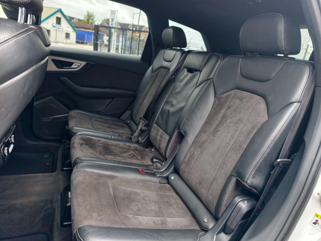 2016 AUDI Q7 S Line - vehicle photo 32 for sale on PureCar