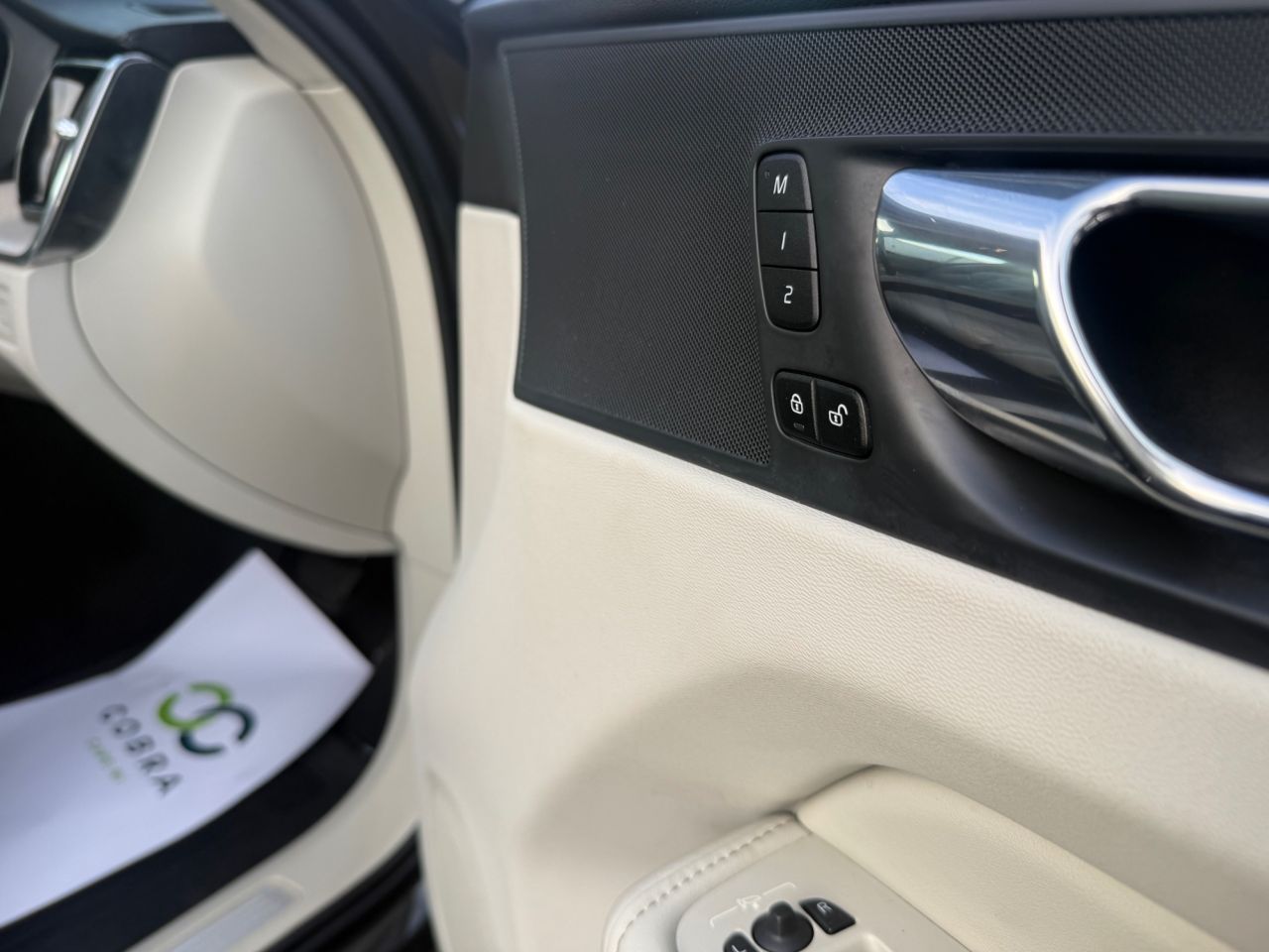 2018 VOLVO XC60 2.0 D5 PowerPulse Inscription Pro SUV 5dr Diesel Auto AWD Euro 6 (s/s) (235 - vehicle photo 13 for sale on PureCar