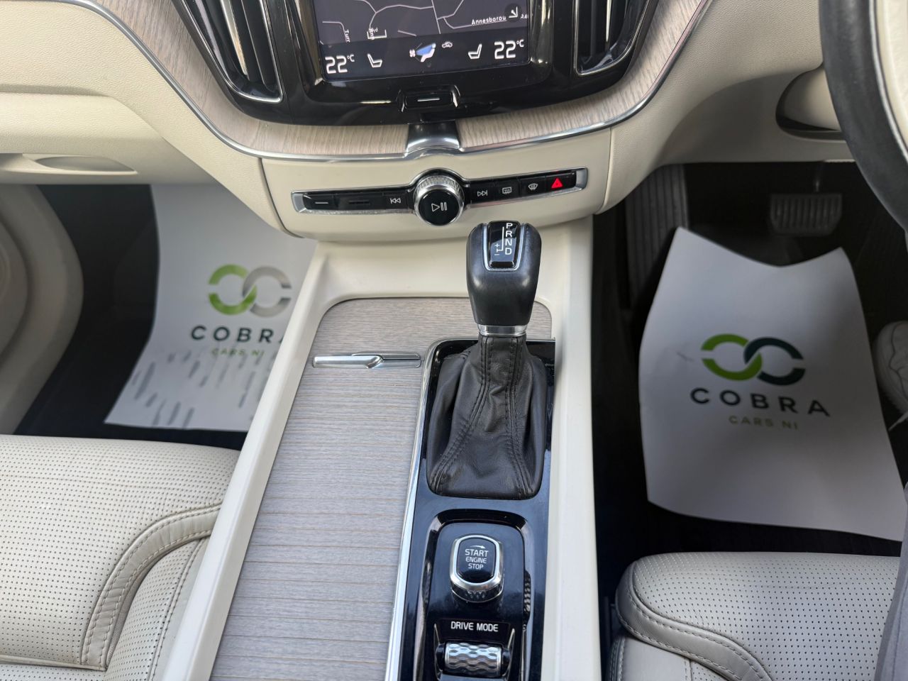 2018 VOLVO XC60 2.0 D5 PowerPulse Inscription Pro SUV 5dr Diesel Auto AWD Euro 6 (s/s) (235 - vehicle photo 24 for sale on PureCar