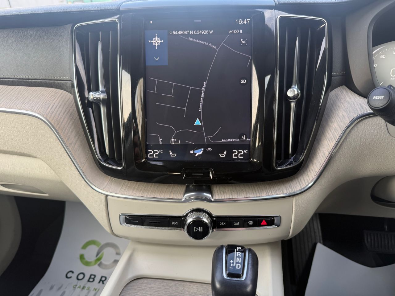 2018 VOLVO XC60 2.0 D5 PowerPulse Inscription Pro SUV 5dr Diesel Auto AWD Euro 6 (s/s) (235 - vehicle photo 25 for sale on PureCar