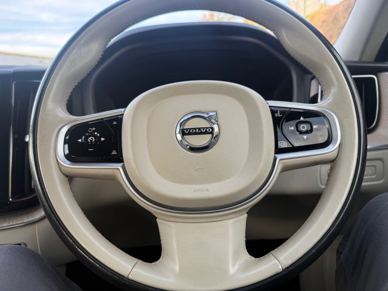 2018 VOLVO XC60 2.0 D5 PowerPulse Inscription Pro SUV 5dr Diesel Auto AWD Euro 6 (s/s) (235 - vehicle photo 26 for sale on PureCar