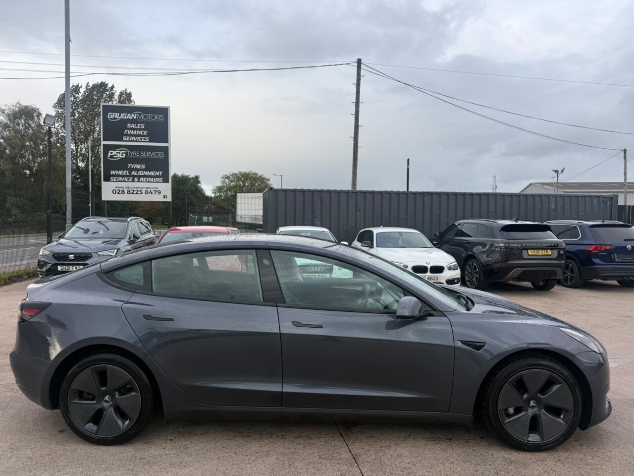 2021 TESLA Model 3 Standard Range Plus Saloon 4dr Electric Auto RWD (241 bhp) - vehicle photo 2 for sale on PureCar