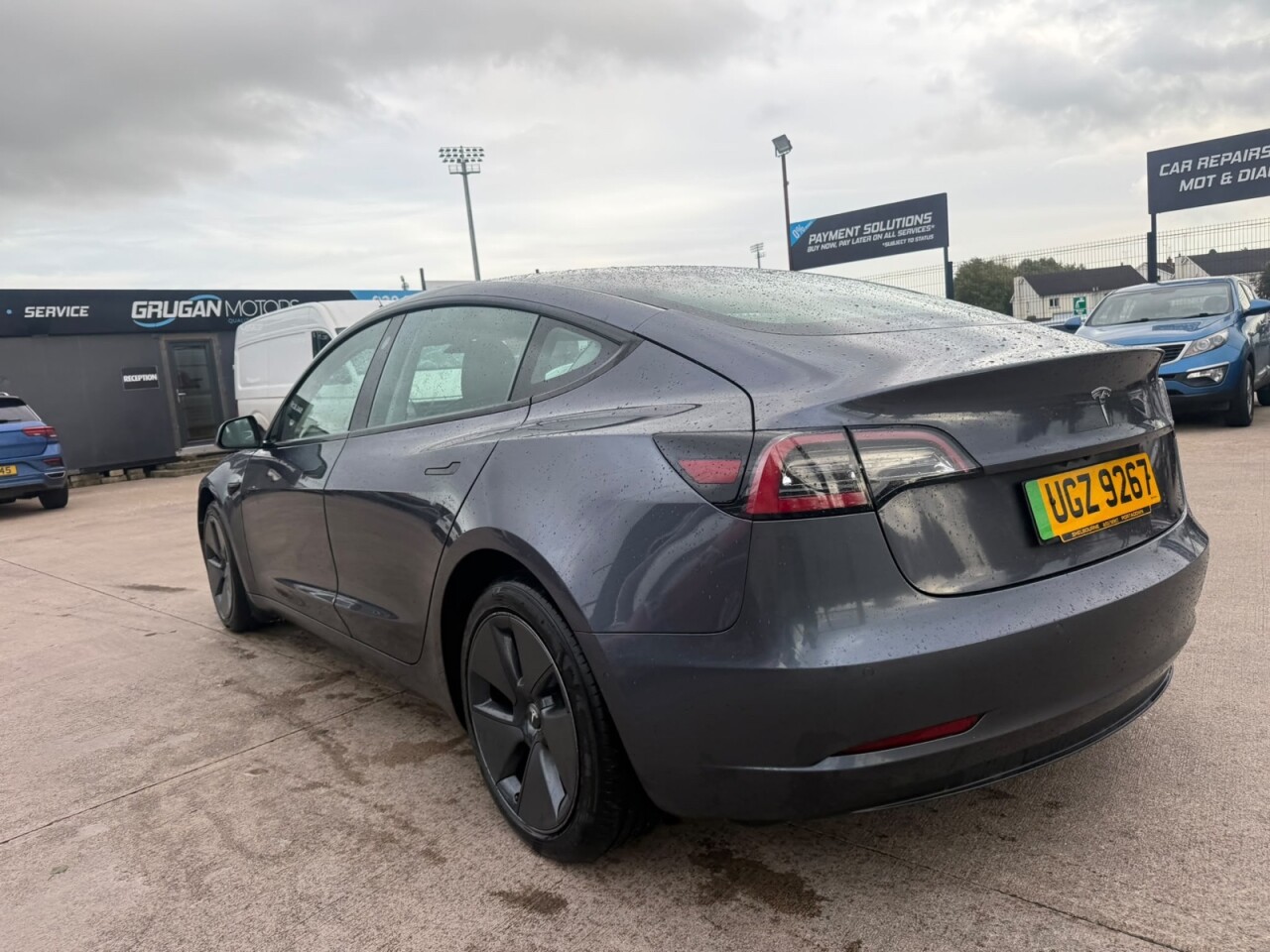 2021 TESLA Model 3 Standard Range Plus Saloon 4dr Electric Auto RWD (241 bhp) - vehicle photo 4 for sale on PureCar