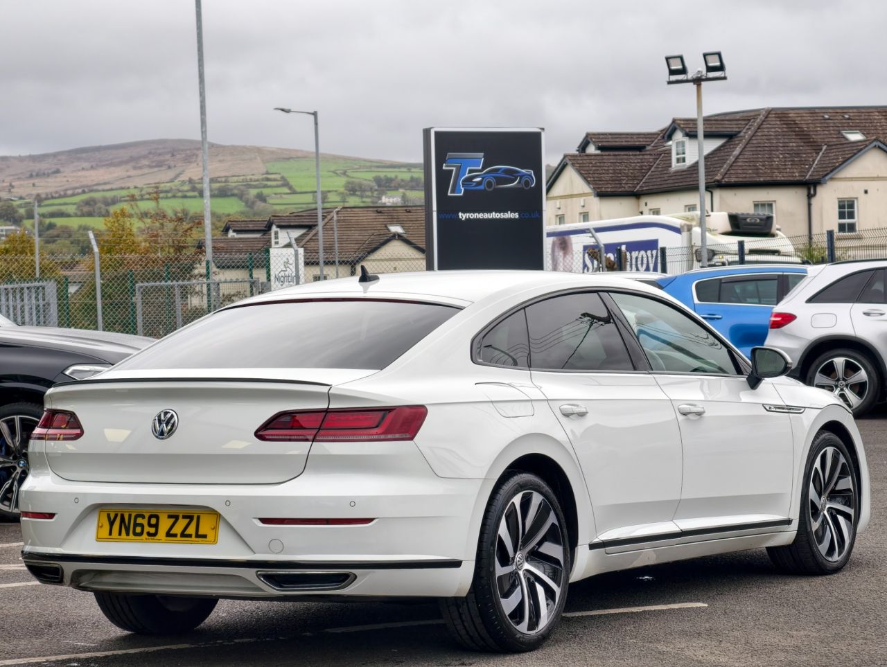 2019 VOLKSWAGEN ARTEON 2.0 TDI R-Line Fastback 5dr Diesel DSG Euro 6 (s/s) (190 ps) - vehicle photo 14 for sale on PureCar