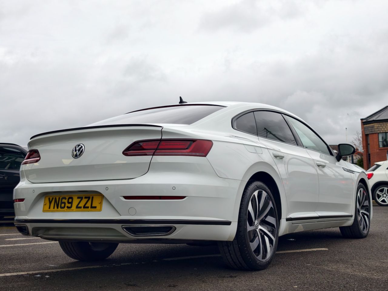 2019 VOLKSWAGEN ARTEON 2.0 TDI R-Line Fastback 5dr Diesel DSG Euro 6 (s/s) (190 ps) - vehicle photo 19 for sale on PureCar