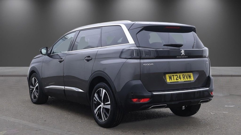 2024 Peugeot 5008 — image 3