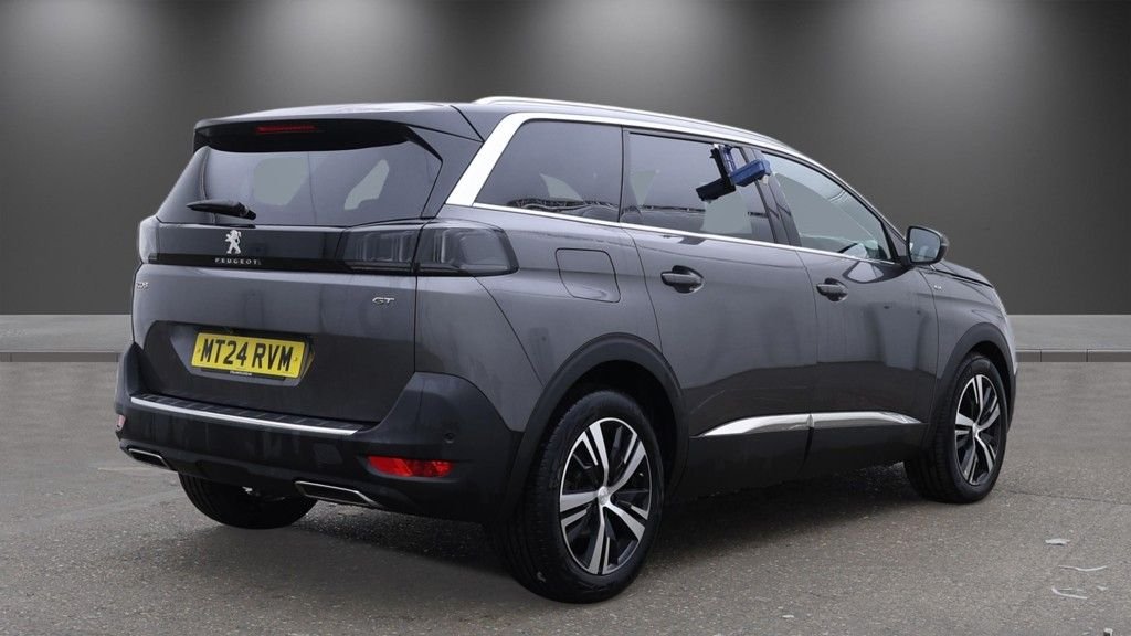 2024 Peugeot 5008 — image 4