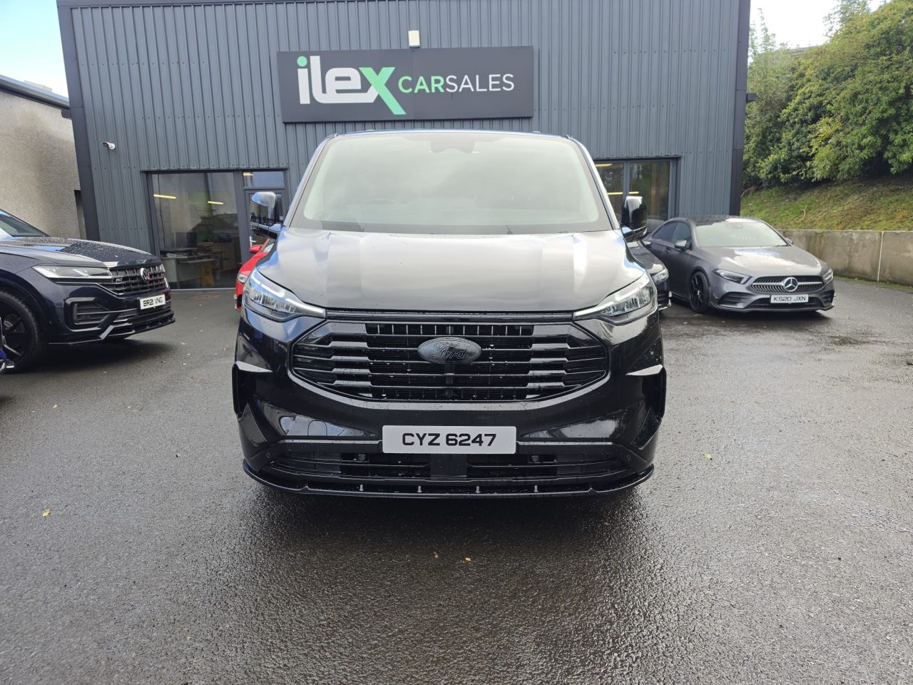 2024 FORD TRANSIT CUSTOM 2.0 300 EcoBlue Limited Panel Van 5dr Diesel Auto L2 H1 Euro 6 (s/s) (170 p - vehicle photo 2 for sale on PureCar