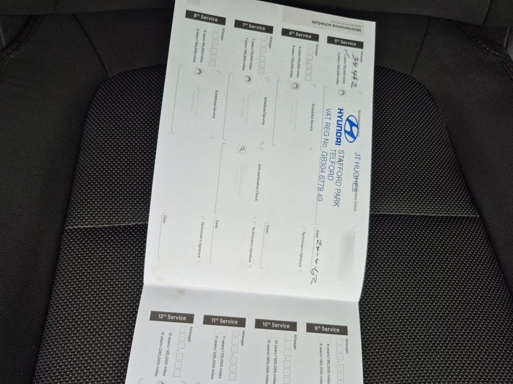 2021 Hyundai i30 — image 1