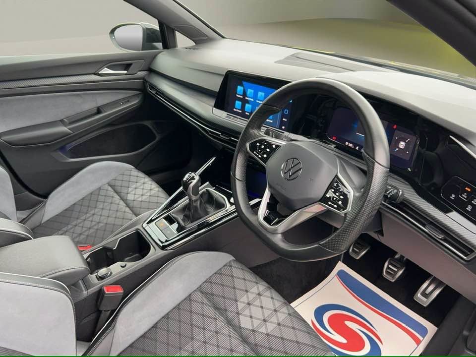 2024 VOLKSWAGEN GOLF 1.5 TSI R-Line Hatchback 5dr Petrol Manual Euro 6 (s/s) (150 ps) - vehicle photo 9 for sale on PureCar