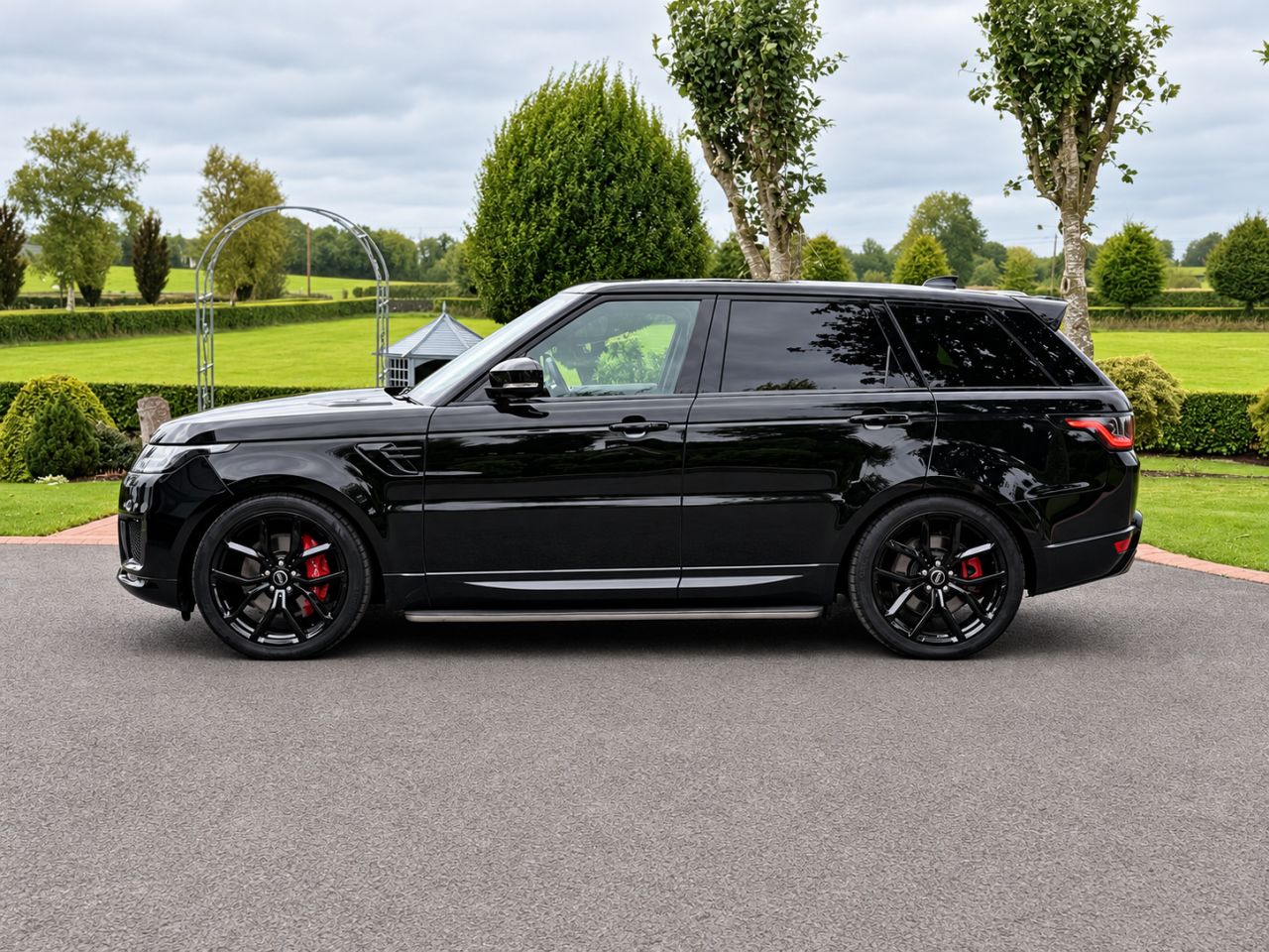 2022 LAND ROVER RANGE ROVER SPORT 2.0 P400e 13.1kWh HSE Dynamic Black SUV 5dr Petrol Plug-in Hybrid Auto 4WD - vehicle photo 5 for sale on PureCar