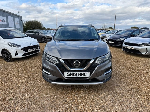 2019 Nissan Qashqai — image 2